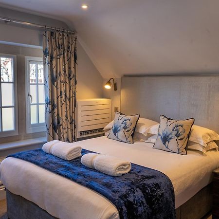 Burlington House Boutique Bed and Breakfast Oxford Eksteriør billede A bedroom at The Old Vicarage Hotel